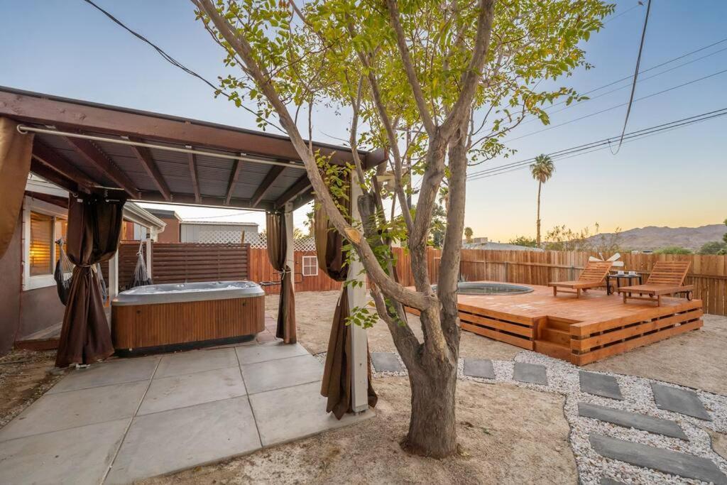 Вілла Palm Vista Retreat *Hot Tub/Cowboy Pool/Hammocks* Джошуа-Трі Екстер'єр фото
